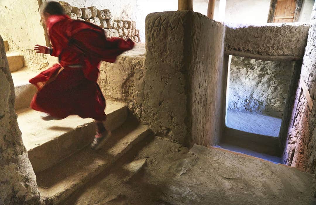 Cory Richardsさんのインスタグラム写真 - (Cory RichardsInstagram)「The universal language of childhood // ladakh, India Shot #onassignment for @natgeotravel」6月30日 4時51分 - coryrichards