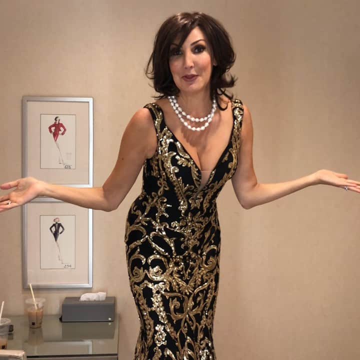 ヘザー・マクドナルドのインスタグラム：「Feeling Jovani! Thank you my loves, @neimanmarcus , for letting me try on @jovanifashions 💎 What is your favorite @countessluann line?」