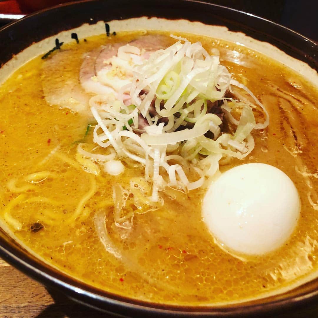 ISEKIのインスタグラム：「おはよーーーーーー！！！！ （2回目、昨晩の晩御飯を添えて）」