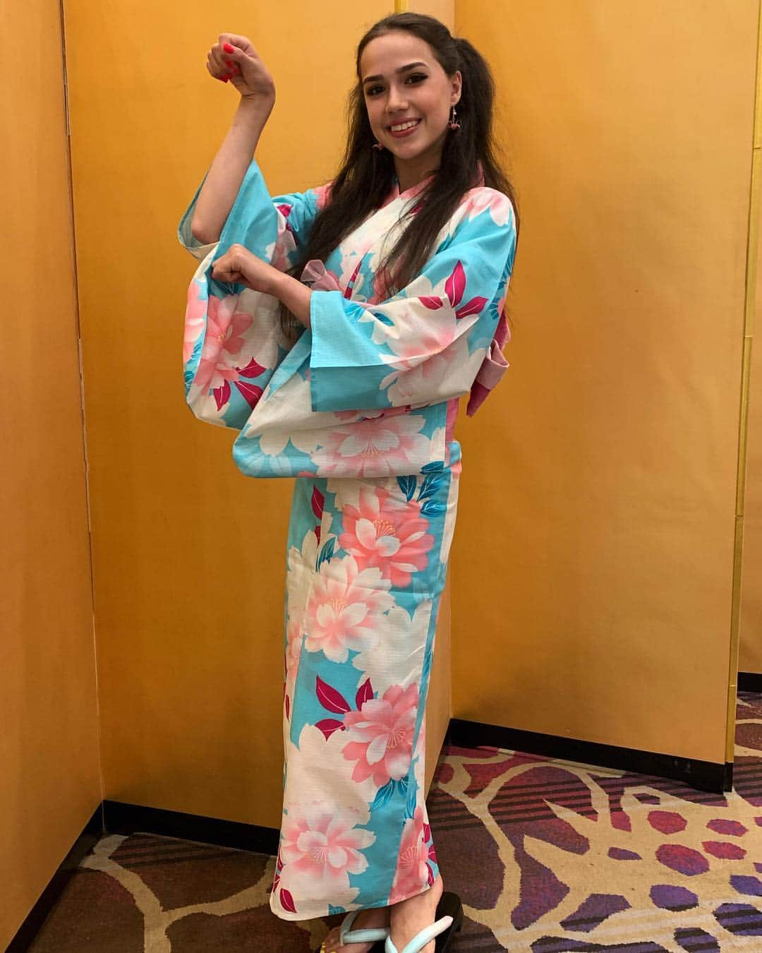 アリーナ・ザギトワさんのインスタグラム写真 - (アリーナ・ザギトワInstagram)「☺️🇯🇵🌸👘」6月30日 17時44分 - azagitova