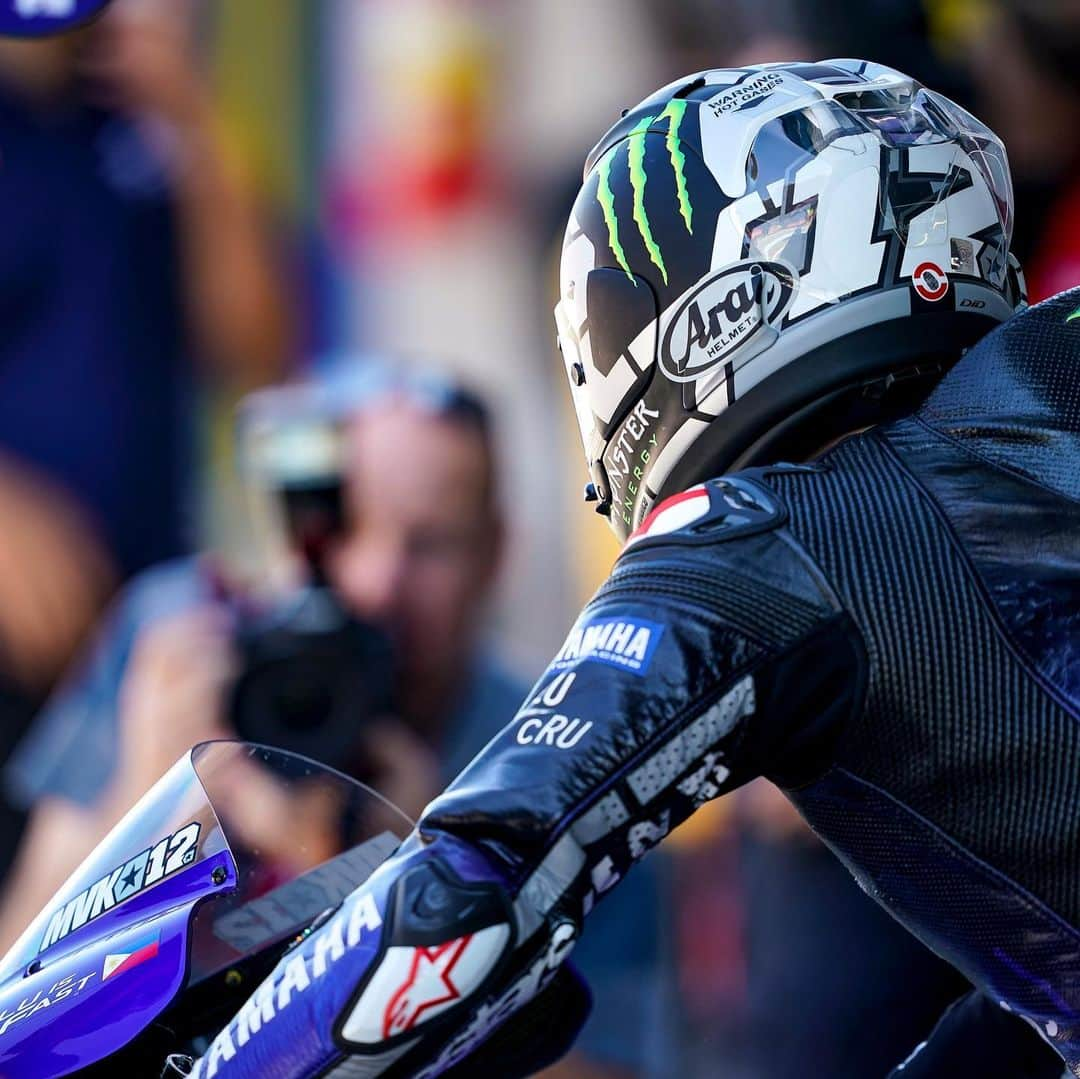 YamahaMotoGPさんのインスタグラム写真 - (YamahaMotoGPInstagram)「@maverick12official topped the Warm Up standings this morning. He’s showing good confidence for the race. . . #MonsterYamaha | #MotoGP | #DutchGP | #MonsterEnergy | #MV12」6月30日 17時50分 - yamahamotogp