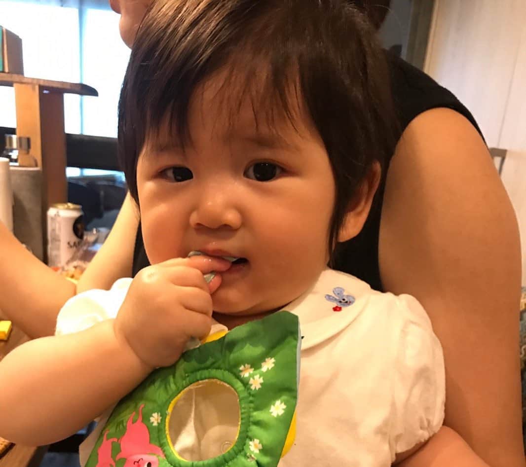 星村麻衣さんのインスタグラム写真 - (星村麻衣Instagram)「今月の美食の会は、友達が作ってくれたご飯＆デリでワイワイやりました🍴 美味しかったぁ〜😋✨ ありがとうー！❤️ #月一美食倶楽部 #同級生 #delicatessen #手作りご飯」6月30日 16時23分 - hoshimuramai