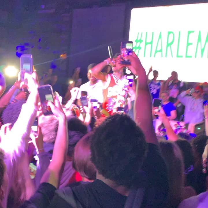 ゲームのインスタグラム：「My baby 16 y’all 🥺 @harlemtaylorr @bluefacebleedem 🙏🏾🙏🏾🙏🏾🙏🏾」