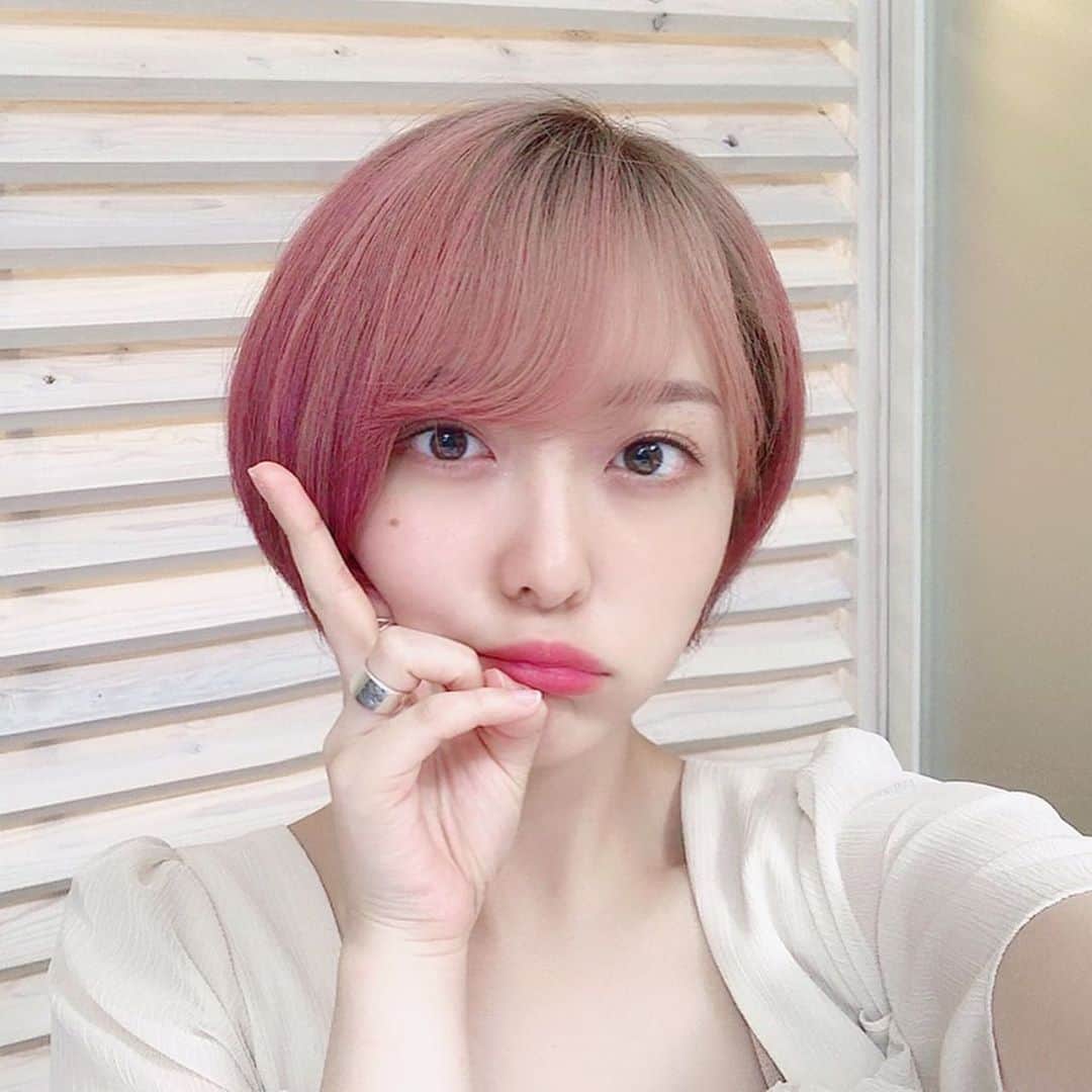 中野佑美さんのインスタグラム写真 - (中野佑美Instagram)「ピンクになったよ #ショートヘア #ピンクヘアー」6月30日 17時01分 - nakan084