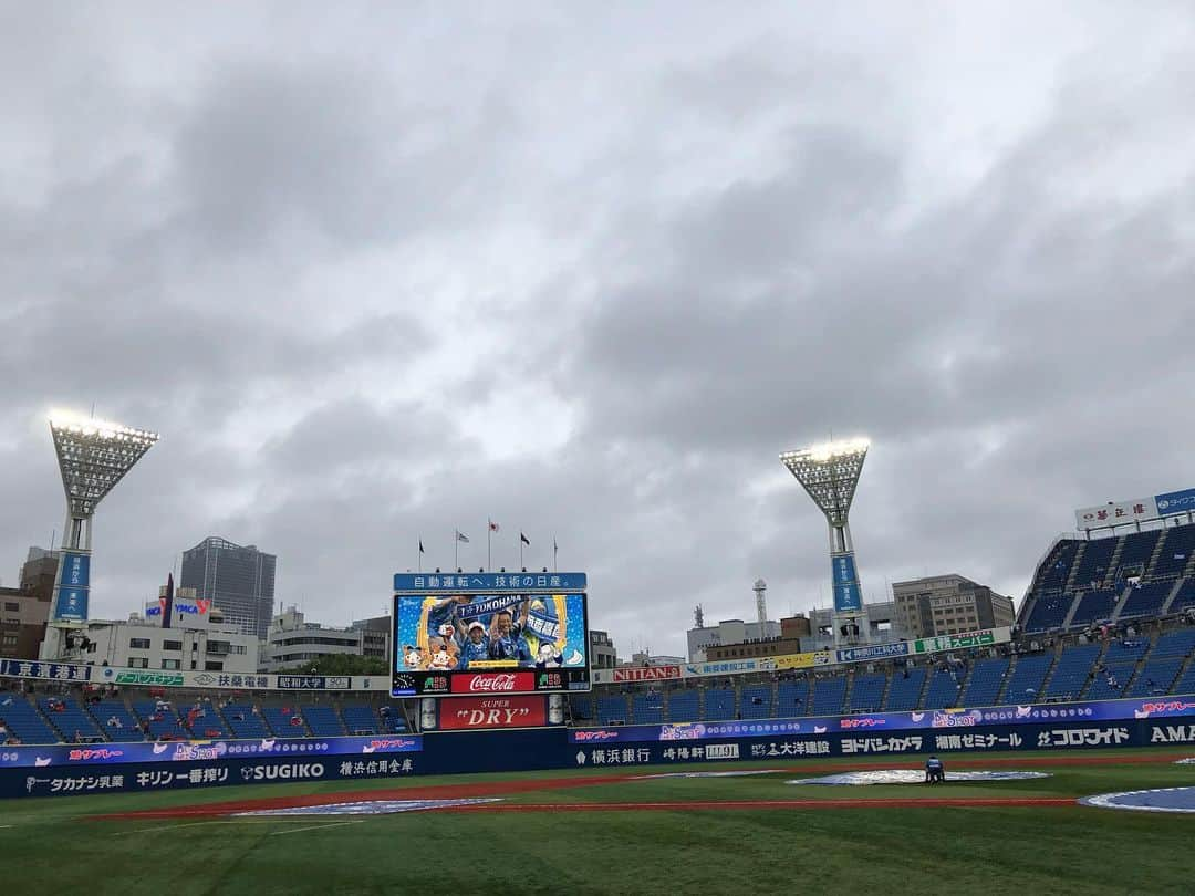 TBS「TBS野球班」さんのインスタグラム写真 - (TBS「TBS野球班」Instagram)「DeNA今夜で借金ともサヨナラ!?いざ、Aクラスへ！！ 昨日は延長10回、 宮崎敏郎選手がなんと自身2年ぶりとなるサヨナラヒット！ 2位広島に2連勝です♪  そして今日のDeNAの先発は 今シーズンハマスタでは負けなしの井納翔一投手^_^ 広島打線を抑え4勝目を飾ることは出来るんでしょうか！？ 対する広島の先発は床田寛樹投手 前回はハマスタで1失点完投勝利！  投手戦かそれとも打撃戦か⚾️ このあと5時55分から #TBSチャンネル2  にて #DeNA  vs #広島 戦を#佐伯貴弘さん の解説でお届けします。  #TBS #井納翔一 #床田寛樹 #横浜DeNAベイスターズ #広島東洋カープ #ハマスタ #横浜スタジアム #東京オリンピック #tokyo2020 #最近好調 #筒香 #ソト にも注目」6月30日 17時41分 - tbsbaseball