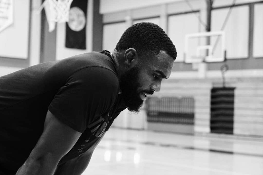 ティム・ハーダウェイ・ジュニアのインスタグラム：「Nothing but LOVE for you baby 🏀!!!!」