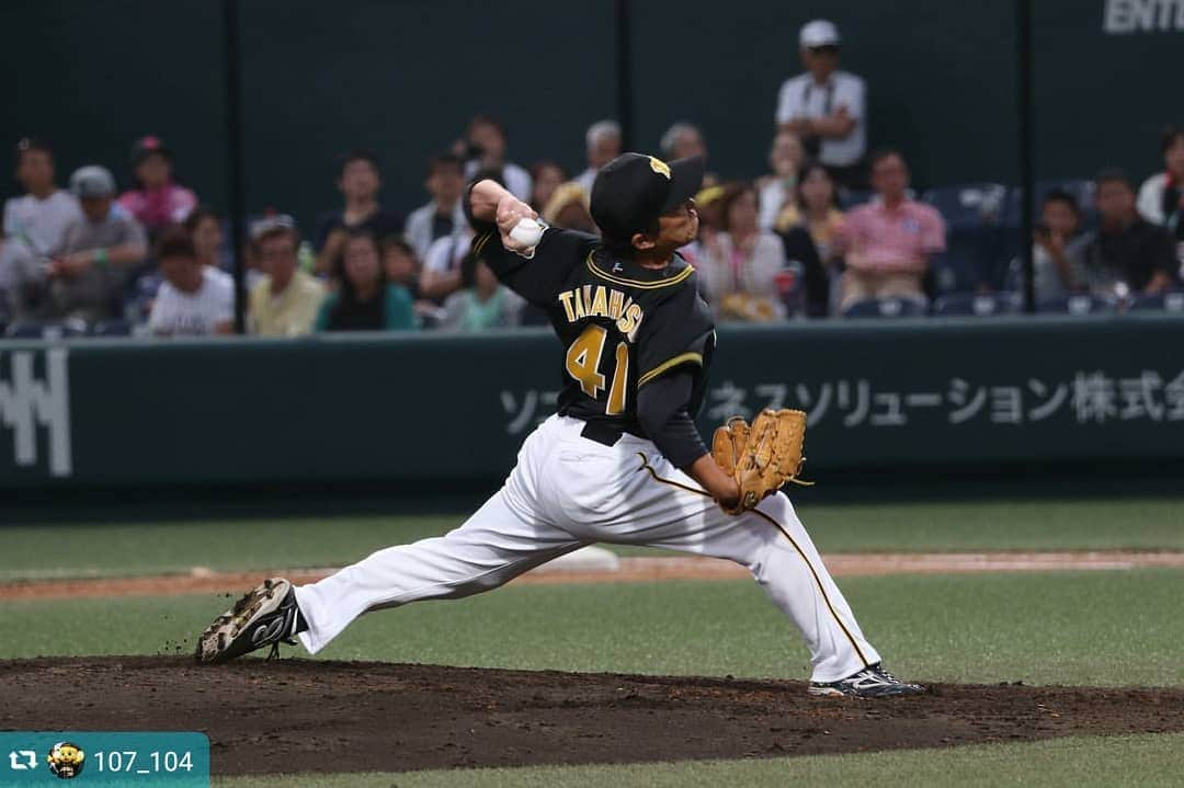 高橋聡文のインスタグラム：「🤩🤩🤩 #阪神タイガース  #タマスタ筑後 #野球 #高橋聡文 #キレイに撮ってくれてありがとう」