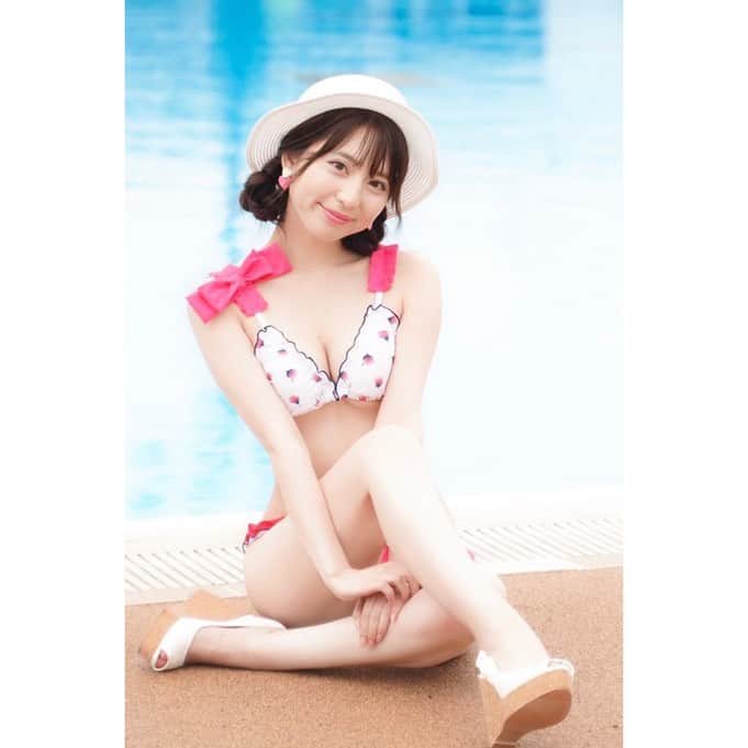 堀尾実咲のインスタグラム：「#gm 🐰💖 #よみうりランド #プール #グラビア #撮影会」