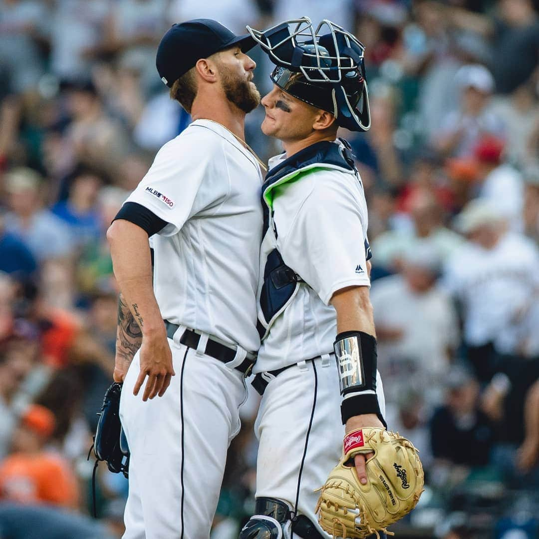 デトロイト・タイガースさんのインスタグラム写真 - (デトロイト・タイガースInstagram)「Gr-r-reat day for Tigers Win!  #RoarOf84 | #MotorOn」6月30日 9時03分 - tigers