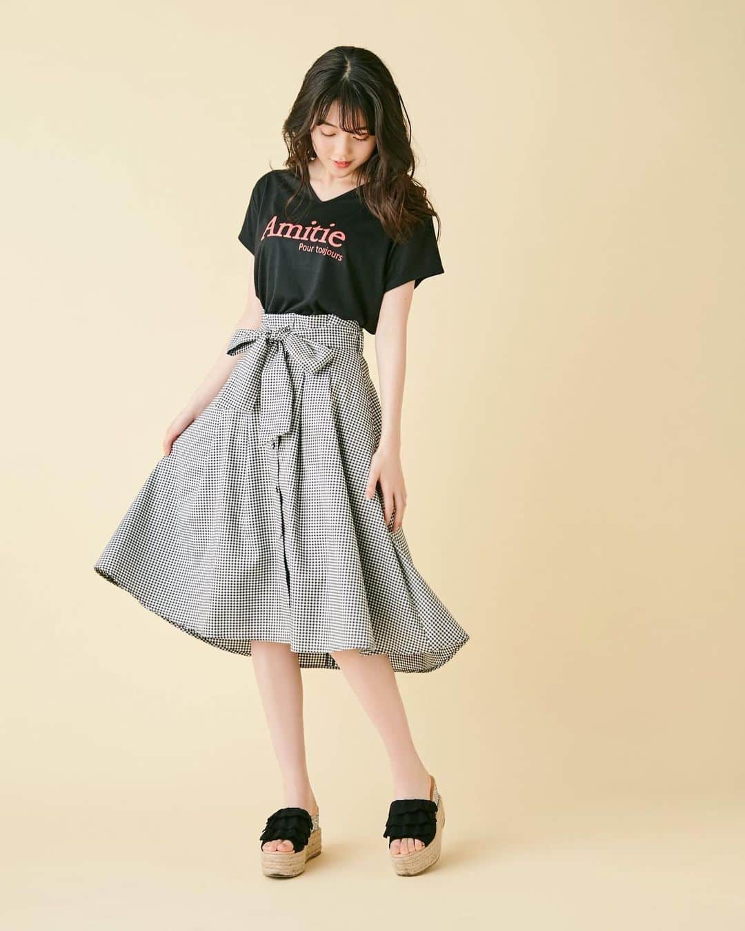 dazzlinさんのインスタグラム写真 - (dazzlinInstagram)「. 【 NEWARRIVAL】 . #AmitieVネック ...