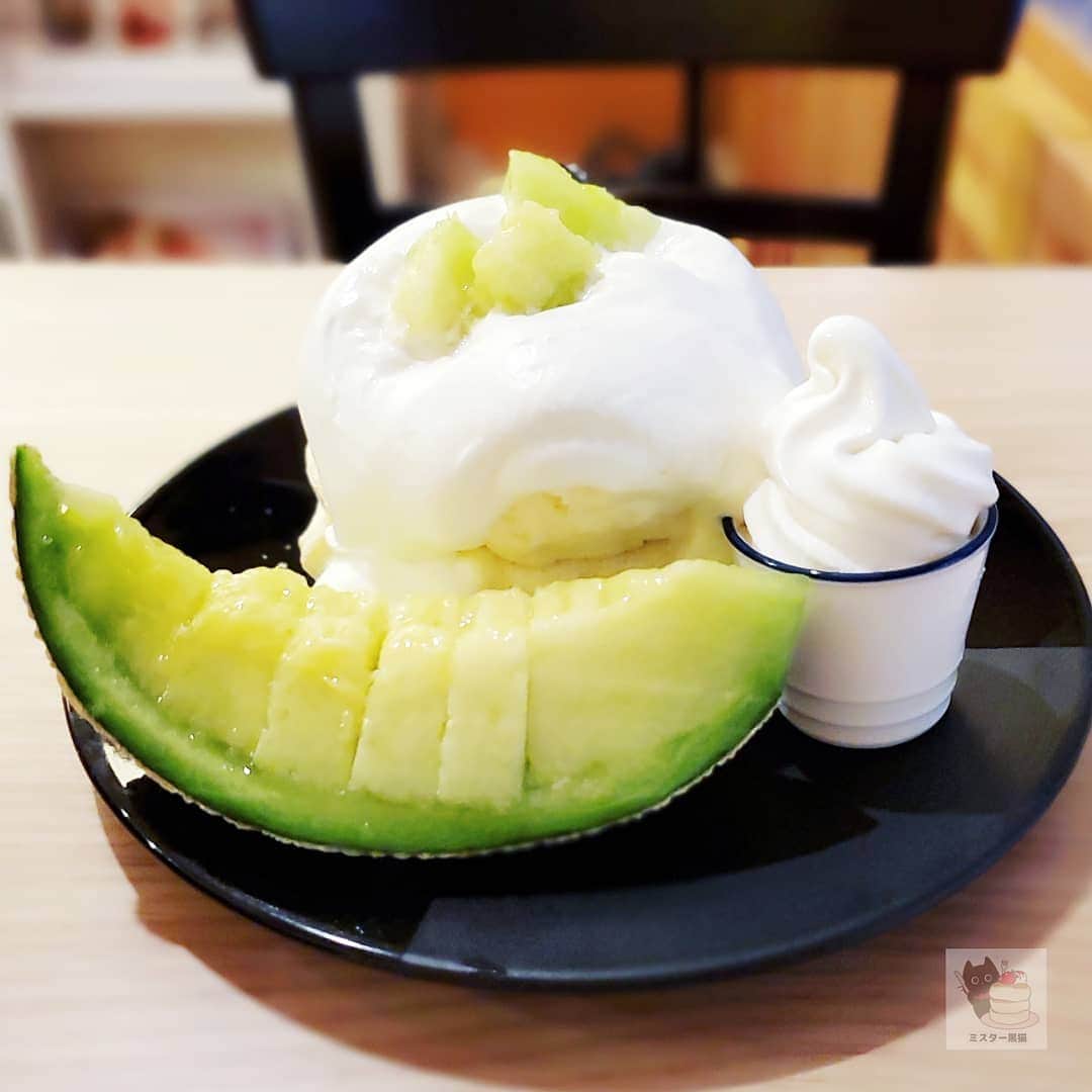 ミスター黒猫（黒猫仙人）のグルメインスタ