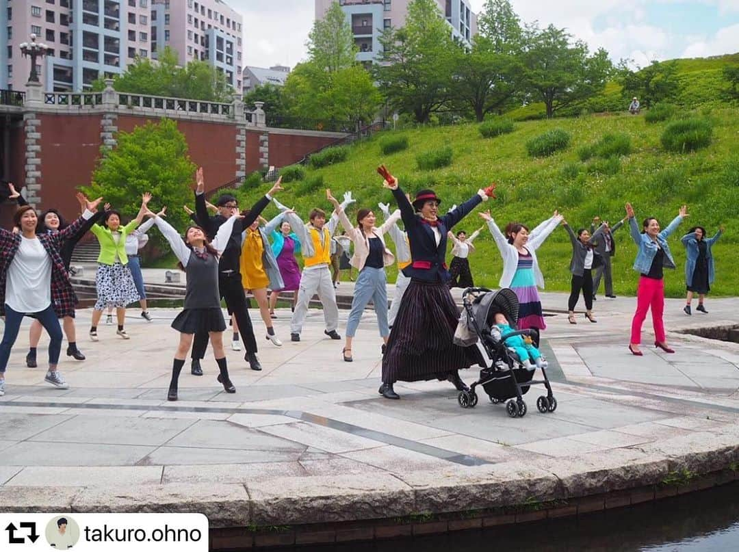 鈴木杏さんのインスタグラム写真 - (鈴木杏Instagram)「今夜放送です✨✨✨歌も踊りも素晴らしく、なにより全編通して麗しい大野拓朗さん😍😍😍そして生後6ヶ月なのに、天才的なお芝居をしてくれたひなたくん💖💖💖ぜひ、ご覧ください！🙇🏻‍♀️✨ #repost @takuro.ohno ・・・ ベビーシッターギン第1話、NHKBSプレミアムにて本日放送！22時からです。 #ベビーシッターギン」6月30日 10時33分 - anne.suzuki.official