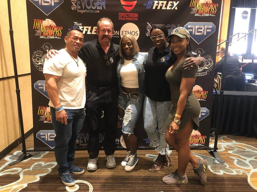 Hidetada Yamagishiさんのインスタグラム写真 - (Hidetada YamagishiInstagram)「Had a great time watching @spectrumfitnessproductions #battleinthedesert and catching up with friends!」6月30日 10時37分 - hideyamagishi