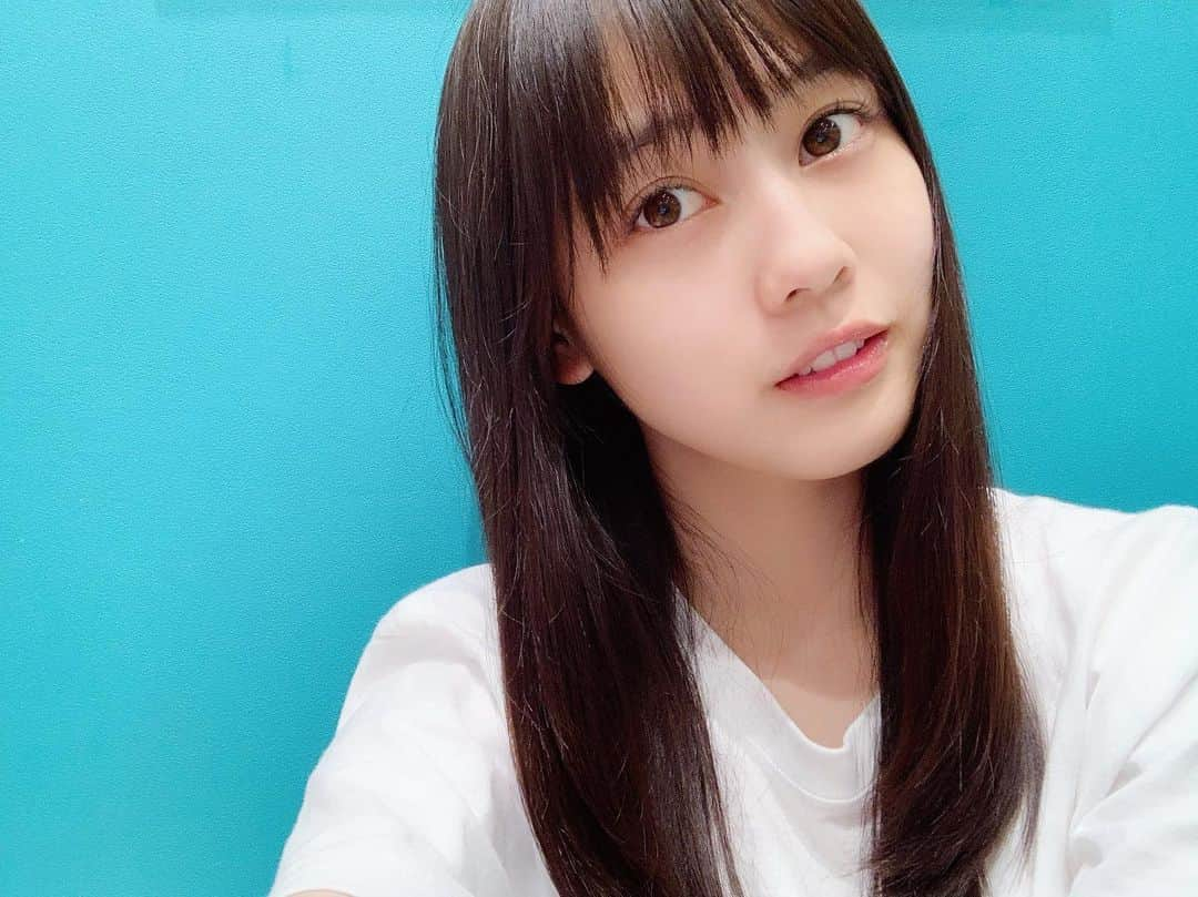 岡田佑里乃さんのインスタグラム写真 - (岡田佑里乃Instagram)「* * 昨日はすっぴんDAYでした💙 * さっきの投稿で塗った感じ 見たいとの声があったので💭 * 写真よりも実際はツヤツヤしてます！💋 * #すっぴん」6月30日 11時13分 - yurino_okada