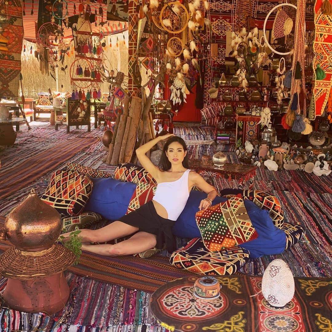 冨田七々海さんのインスタグラム写真 - (冨田七々海Instagram)「Throw back to the good times in Egypt🐫⭐️Love the colorful interiors at @merakiresort 😍 ・ ・ #model #missecointernational #beautypageant #missjapan #swimwear #bikini #fitness #body #travel #travelgram #egypt #merakiresort #resort #vacation #リゾート #エジプト #水着 #雑貨 #旅行 #海外旅行 #フルガダ #ビキニ #カフェ #cafe #bar #水タバコ #水タバコカフェ #モデル #ミスコン」6月30日 11時13分 - missecojapan