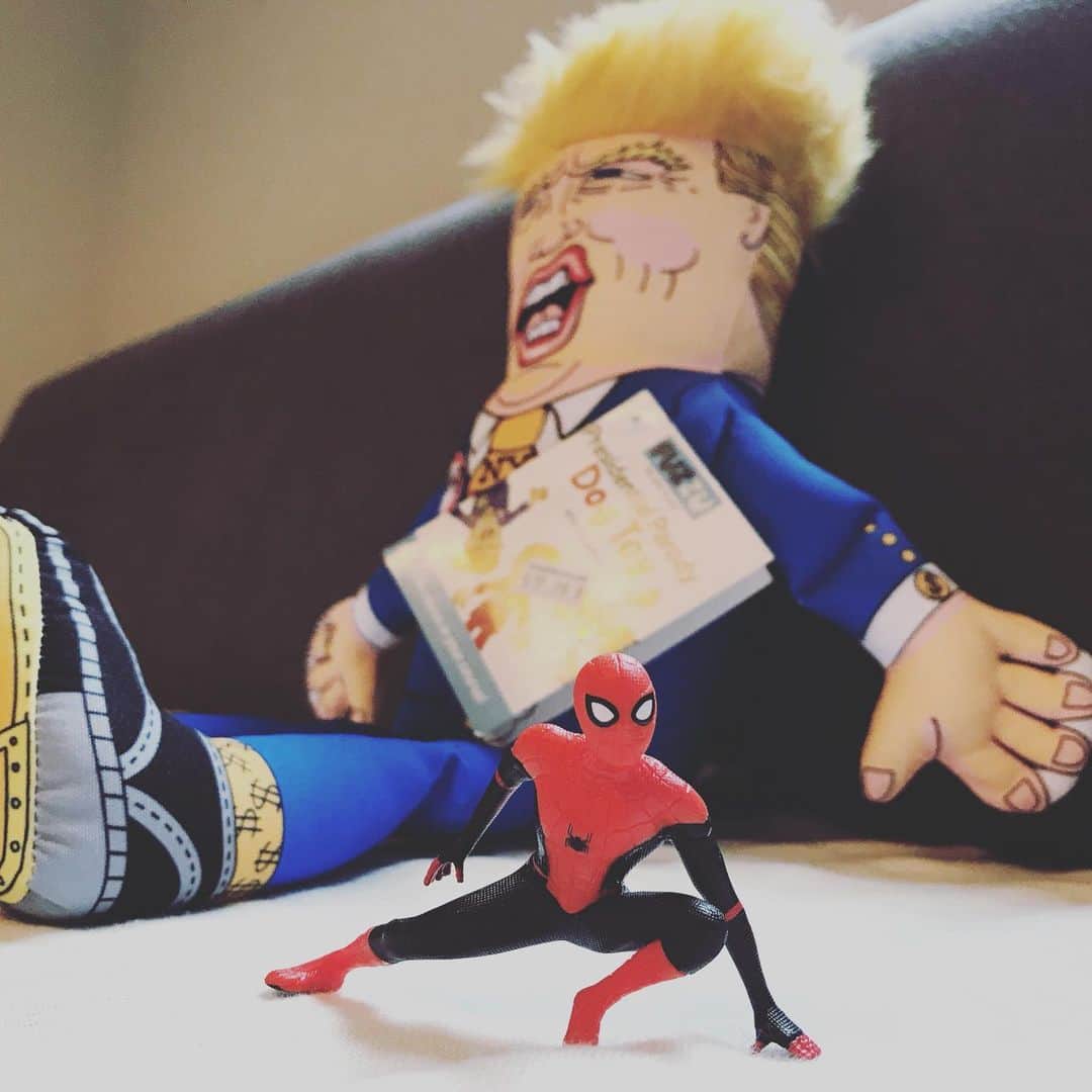 石川龍のインスタグラム：「『スパイダーマン：ファー・フロム・ホーム』、控えめに言っても最高の作品でした！ヒーロー映画としても、青春映画としても、なんならヨーロッパ旅行映画としても上質。エンドゲームから2ヶ月足らずでこれを公開しちゃうMCU、本当にすごいわ。」