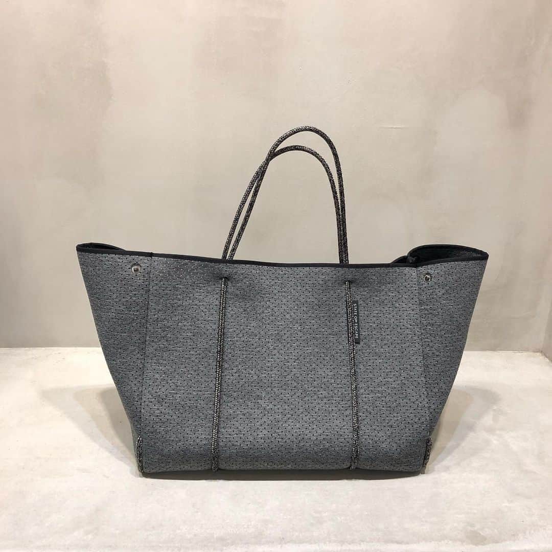 【ANN DE ARKさんのインスタグラム写真 - (【ANN DE ARKInstagram)「【PICK UP ITEM】 ・ 《State of Escape》 ・ 他のブランドにはないオリジナリティに溢れるデザインが特徴。家庭で丸洗い出来るのも魅力的です👜 残りわずかとなっておりますのて、お探しの方はお早めに。 ・ 各種¥39,960〜 ・ お問い合わせはこちらから ⬇︎⬇︎⬇︎⬇︎ @ann_de_ark #stateofescape #ステイトオブエスケープ #バッグ #トートバッグ #spring #summer #style #coordinate #bag #women #womenstyle #コーデ #コーディネート #ファッション #fashion #styling #レディース #ショップ #栃木 #宇都宮 #anndeark #arknets」6月30日 12時10分 - ann_de_ark