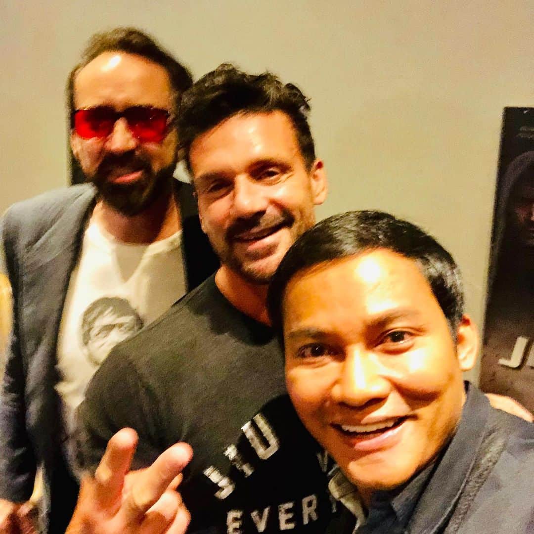 トニー・ジャーのインスタグラム：「We are getting ready to rock and roll」