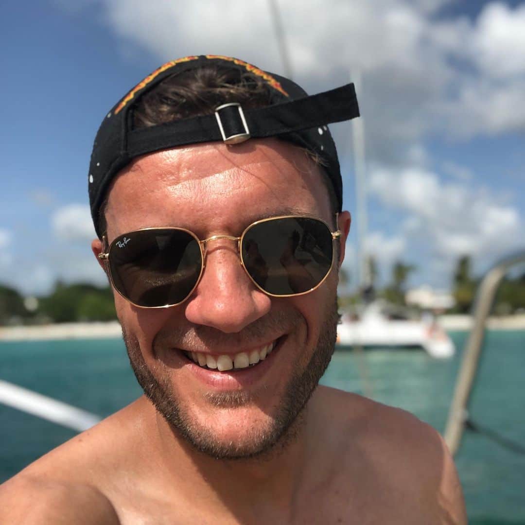ペルパリム・ヘテマイのインスタグラム：「🦍」