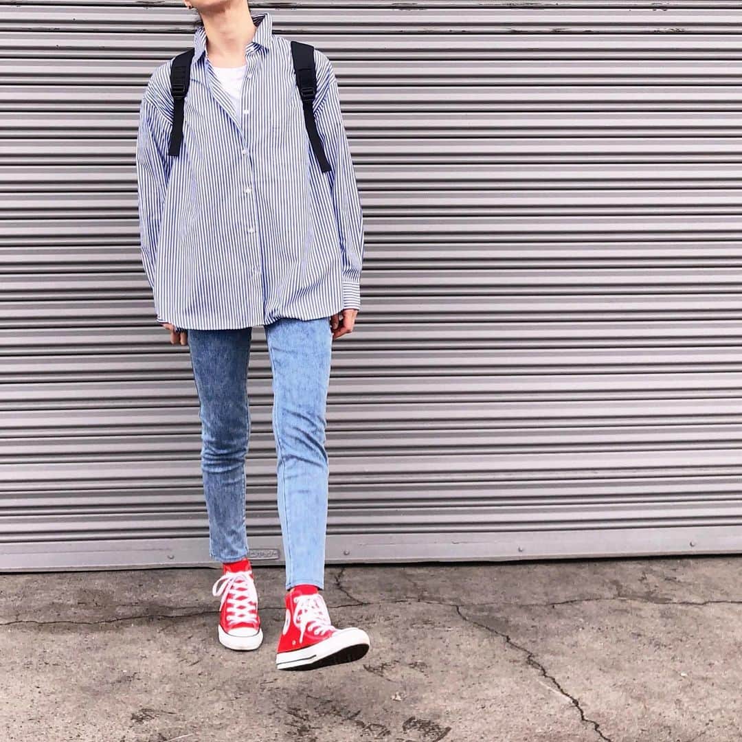 80232koさんのインスタグラム写真 - (80232koInstagram)「こういうコーデはショートが似合う ▫︎ ◻︎ #uniqlo#uniqlolifewear#converse#fashion#instafashion#ファッション#コーディネート#今日のコーディネート#ユニクロ#コンバース」6月30日 14時11分 - 80232ko