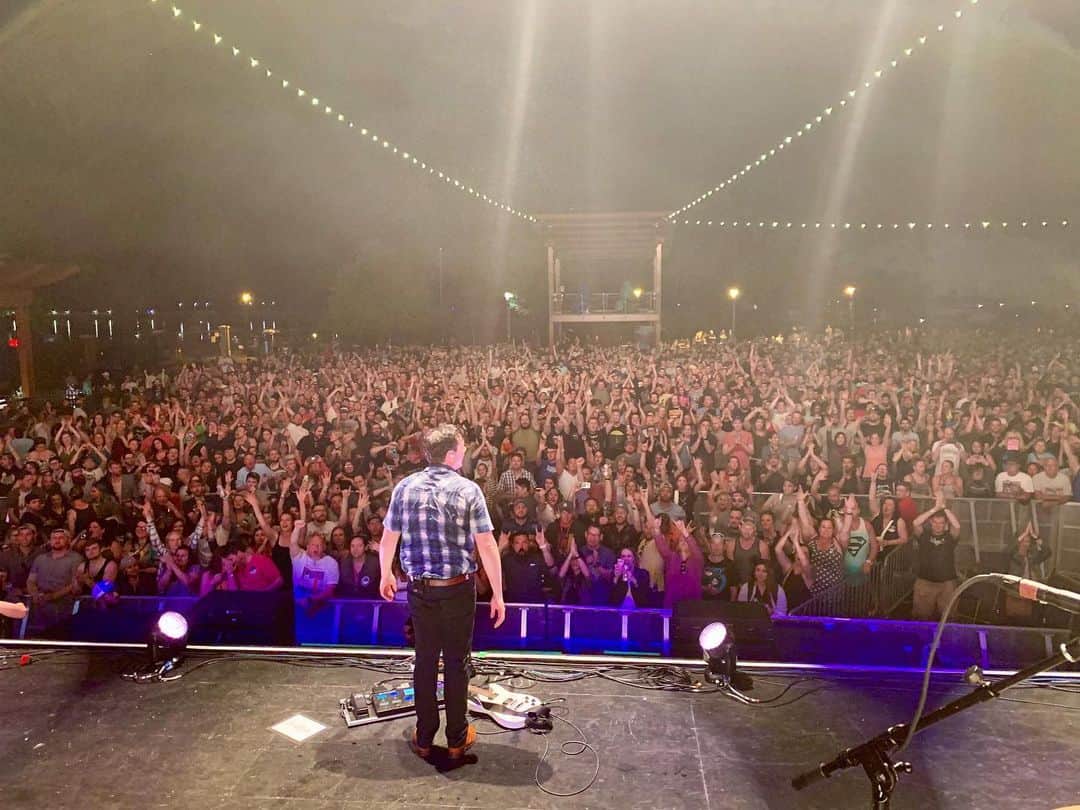 Jimmy Eat Worldのインスタグラム：「Thank you Summerfest! What a night! You guys rule. 🙏」