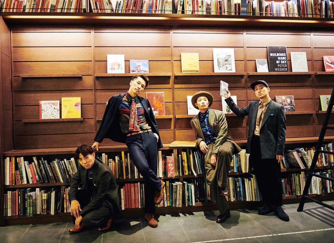 のインスタグラム：「Theater show “The Library” TV broadcast decision in WOWOW . 舞台『The Library』WOWOWでのリピート放送決定しました‼︎ . 皆さまから頂いた、沢山のリピート放送を熱望するの声が届き実現しました‼️本当にありがとうございます！ . シッキンの舞台をTVの前でみんなで楽しみましょう🎵 . 放送時間:7/4(火)16:30〜 放送局:WOWOW . #stkgz #wowow #thelibrary」