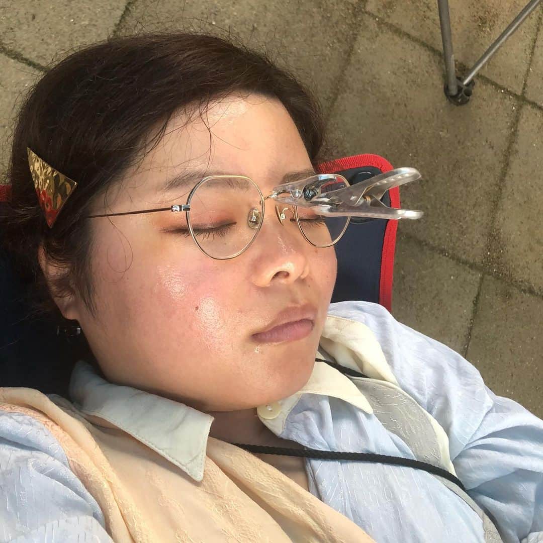 大根仁さんのインスタグラム写真 - (大根仁Instagram)「いだてん現場、今日も記録森ちゃんか寝ています。蝿がたかっていました。」6月30日 15時05分 - hitoshione