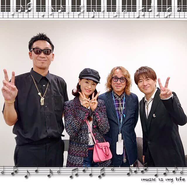 大地真央さんのインスタグラム写真 - (大地真央Instagram)「コブクロの２０周年ツアー‼️ 素晴らしい‼️やっぱり名曲揃い‼️ 気持ちがいい‼️名コンビ‼️ これからも25年、30年と、、、コブクロは永遠に…❤ #コブクロ #20thanniversarytour2019 #ATB #さいたまスーパーアリーナ #熱気 #すごい #最高 #小渕健太郎 #黒田俊介 #大地真央 #MAODAICHI #森田恭通 #yasumichimorita」6月30日 15時25分 - daichimao_official