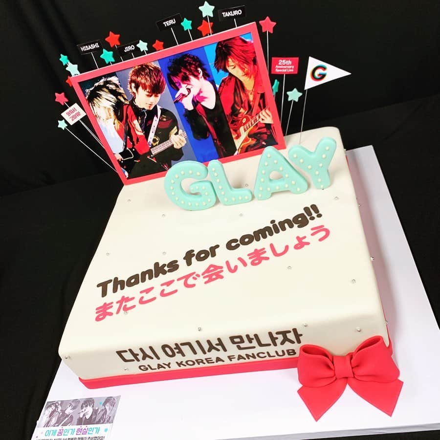 GLAYさんのインスタグラム写真 - (GLAYInstagram)「Thank you!!! GLAY 25th Anniversary Special Live in Seoul #25thAnniversarySpecialLIVE #GLAYINSEOUL」6月30日 15時56分 - glay0525_official