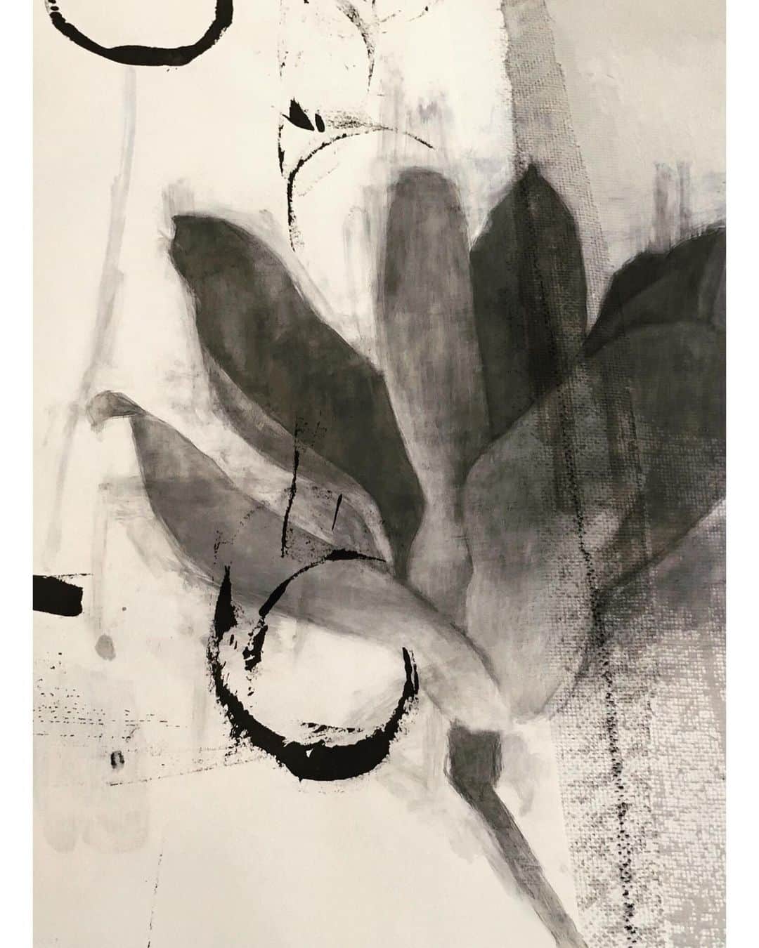 Uzo Hiramatsuさんのインスタグラム写真 - (Uzo HiramatsuInstagram)「experiment  I am enjoys testing innovative ideas!🙄 I'm layering up two images.  #fukuoka#artwork#contemporaryart#abstraction#painting#drawing#flower」6月30日 16時07分 - uzo_hiramatsu
