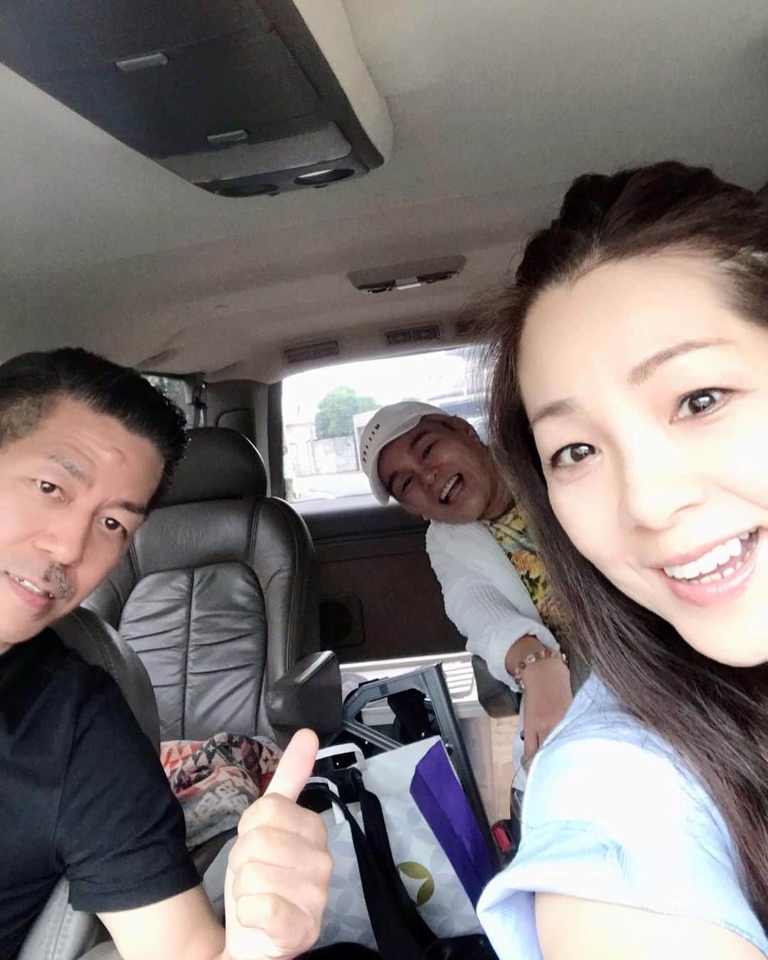 井上貴子のインスタグラム：「ランチは  柏の「みその」でランチ会^ ^  送迎してくれたのは 小学校からの友達^ ^  ありがたや〜。 Happyで^ ^  #井上貴子  #LLPWX #女子プロレス #紅緒と柊音 #トイプードル #鉄板焼き #みその柏店 #神取忍 #感謝」