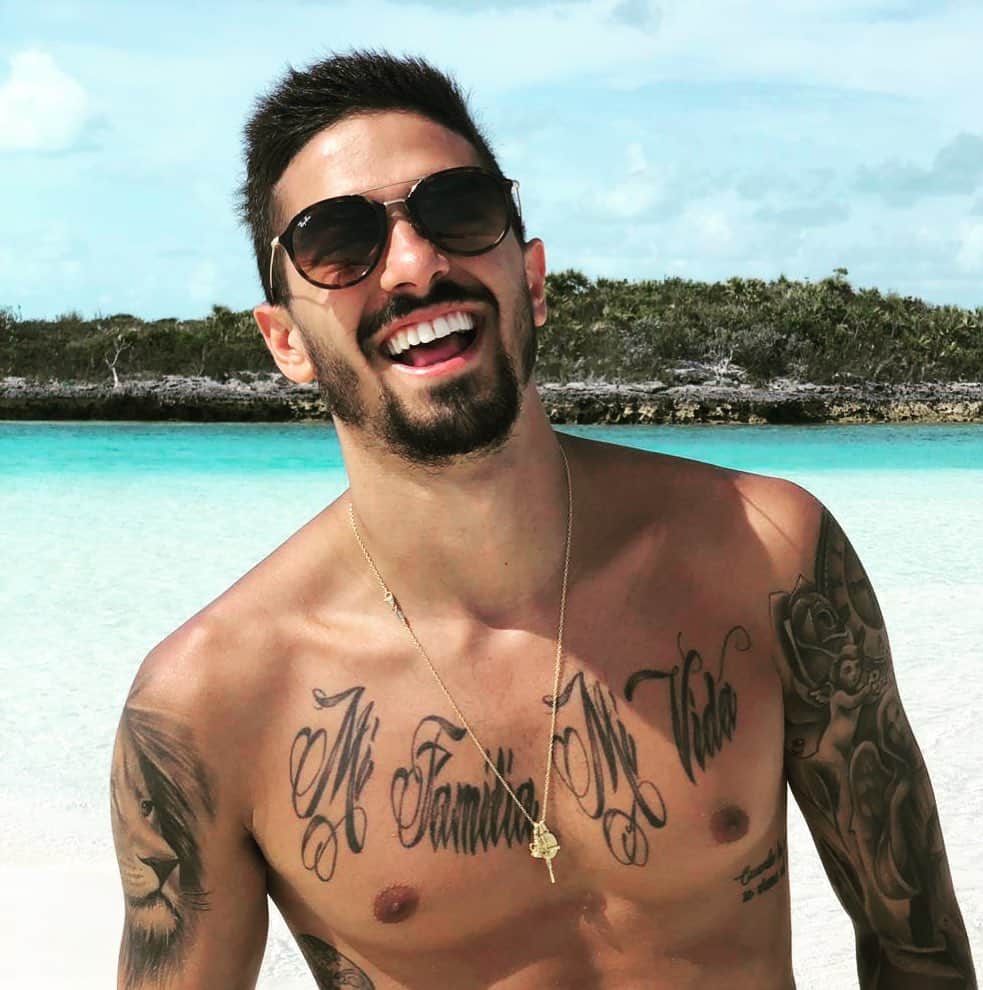 マヌエル・ランシニのインスタグラム：「Siempre con una sonrisa lo mejor esta por venir 🤪😆🤣」