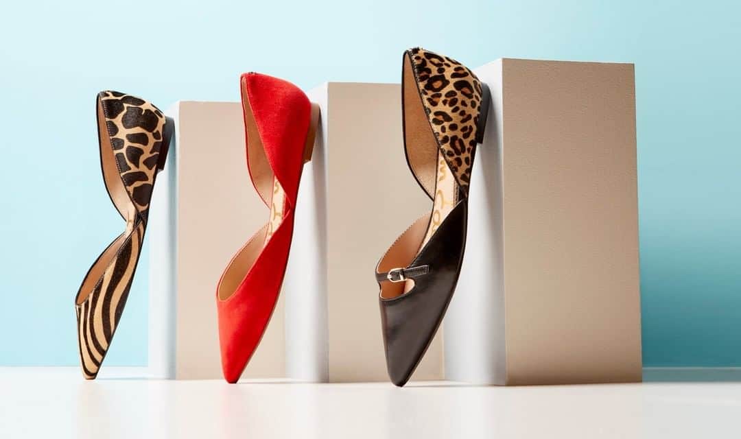 サムエデルマンのインスタグラム：「Bold red or wild prints - take your pick with our Rina and Rodney d’Orsay」