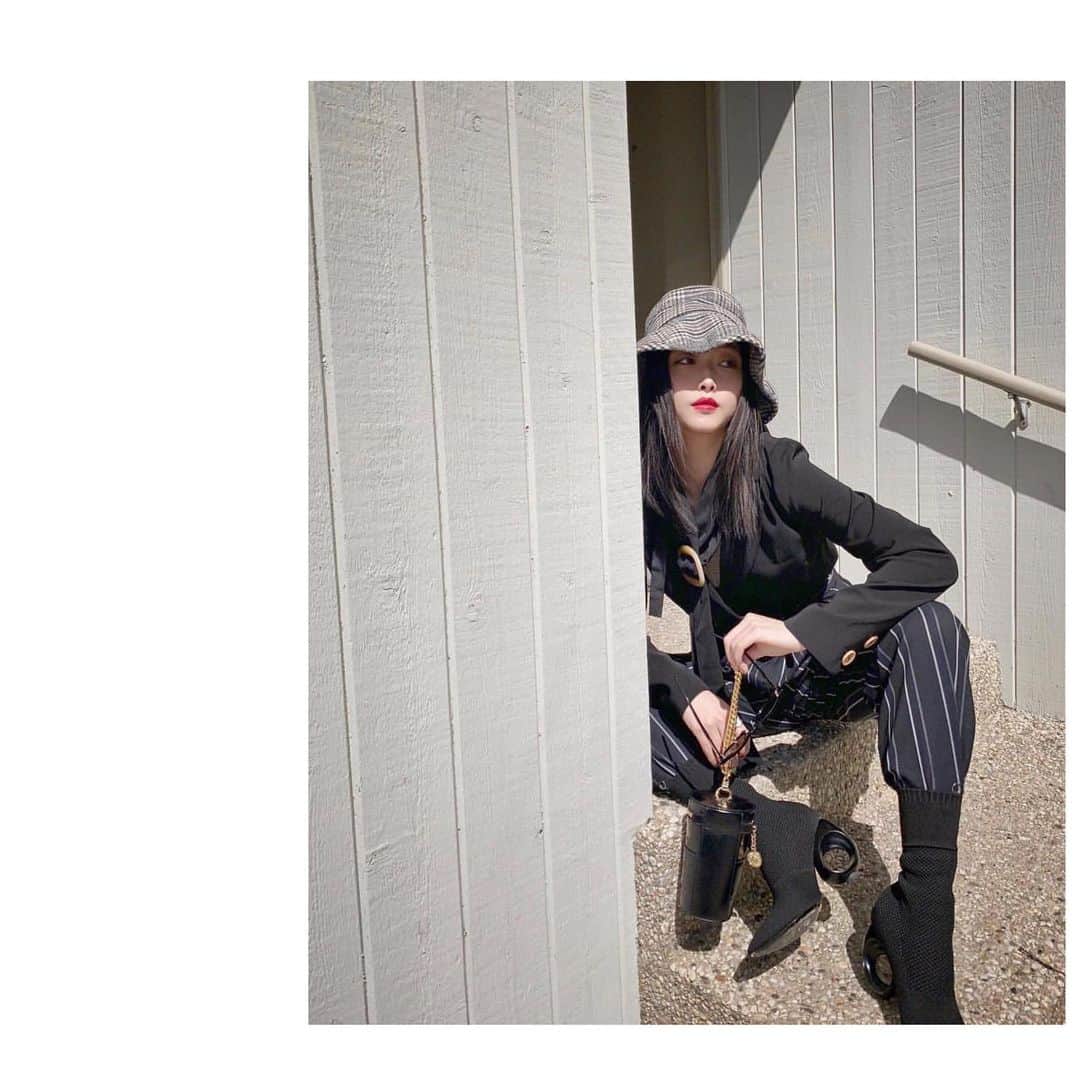 シューマッハさんのインスタグラム写真 - (シューマッハInstagram)「#BUCKETHAT #LOVE  @itskaykayleigh wearing #dorotheeschumacher 🔥 #accessories #prefall19 #TheMuse #sundays #ootd #styleinspiration」7月1日 1時54分 - dorotheeschumacher