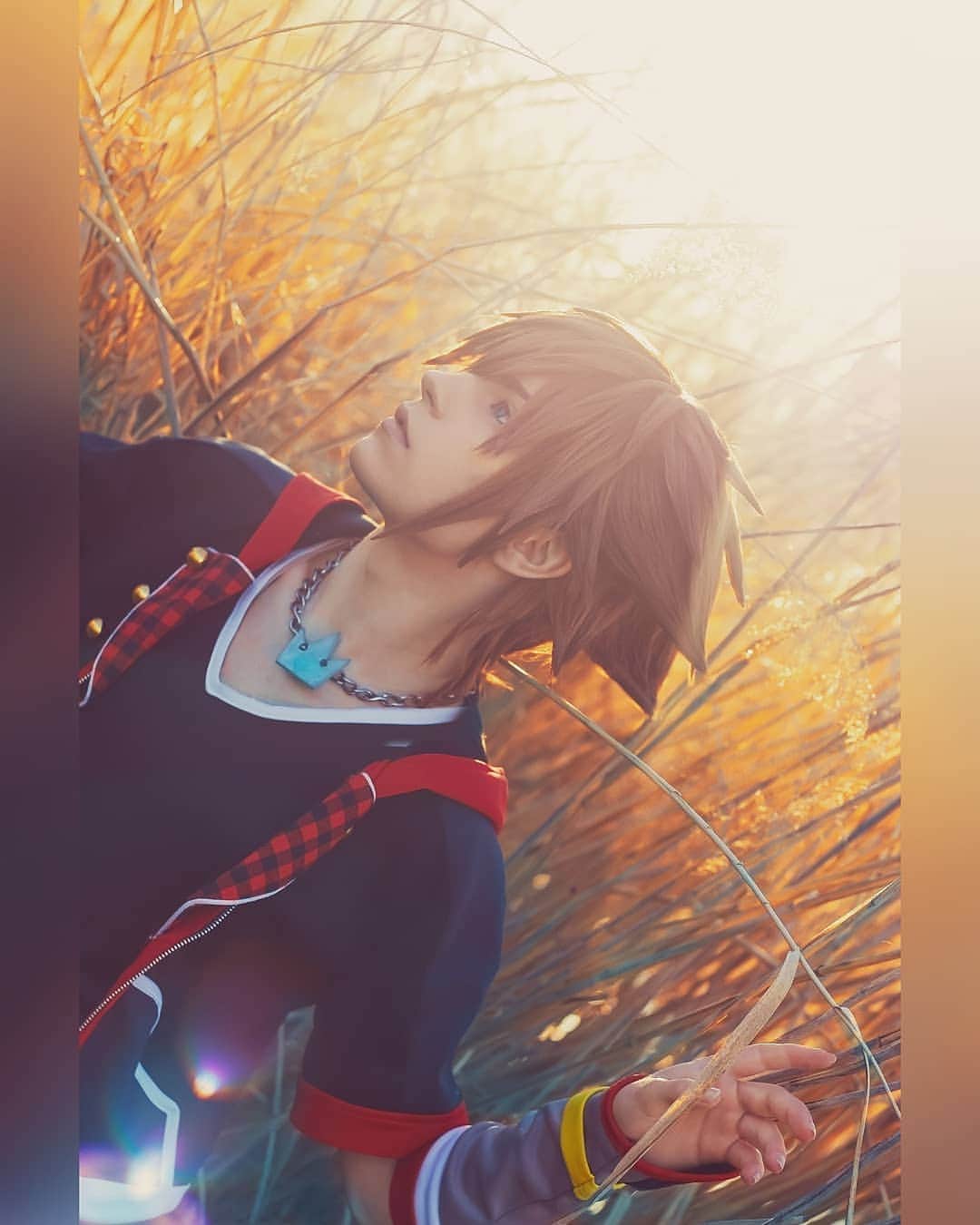 Geheさんのインスタグラム写真 - (GeheInstagram)「made a quick pool on Twitter to know photos of which character you guys wanted to see more photos of, and Sora won! So here's some last pics of my most recent shoot! I love soft backlight pics ✨ 📷 By @reinoharu.ph  #KingdomHearts3 #KH3 #Cosplay #Sora #SoraCosplay #SquareEnix #Geheichou」7月1日 1時57分 - geheichou
