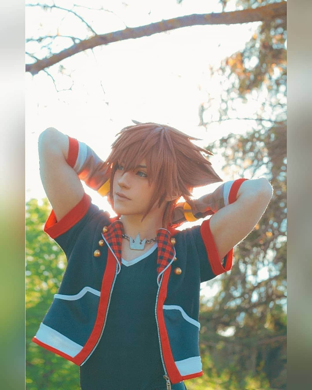 Geheさんのインスタグラム写真 - (GeheInstagram)「made a quick pool on Twitter to know photos of which character you guys wanted to see more photos of, and Sora won! So here's some last pics of my most recent shoot! I love soft backlight pics ✨ 📷 By @reinoharu.ph  #KingdomHearts3 #KH3 #Cosplay #Sora #SoraCosplay #SquareEnix #Geheichou」7月1日 1時57分 - geheichou