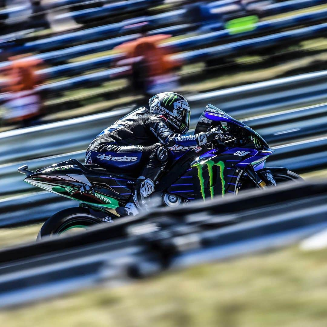 モンスターエナジーさんのインスタグラム写真 - (モンスターエナジーInstagram)「@maverick12official is your #DutchGP winner after an unstoppable stride to the finish! 🏆 #MV12 #MonsterYamaha #MotoGP #MonsterEnergy | @yamahamotogp」7月1日 2時18分 - monsterenergy