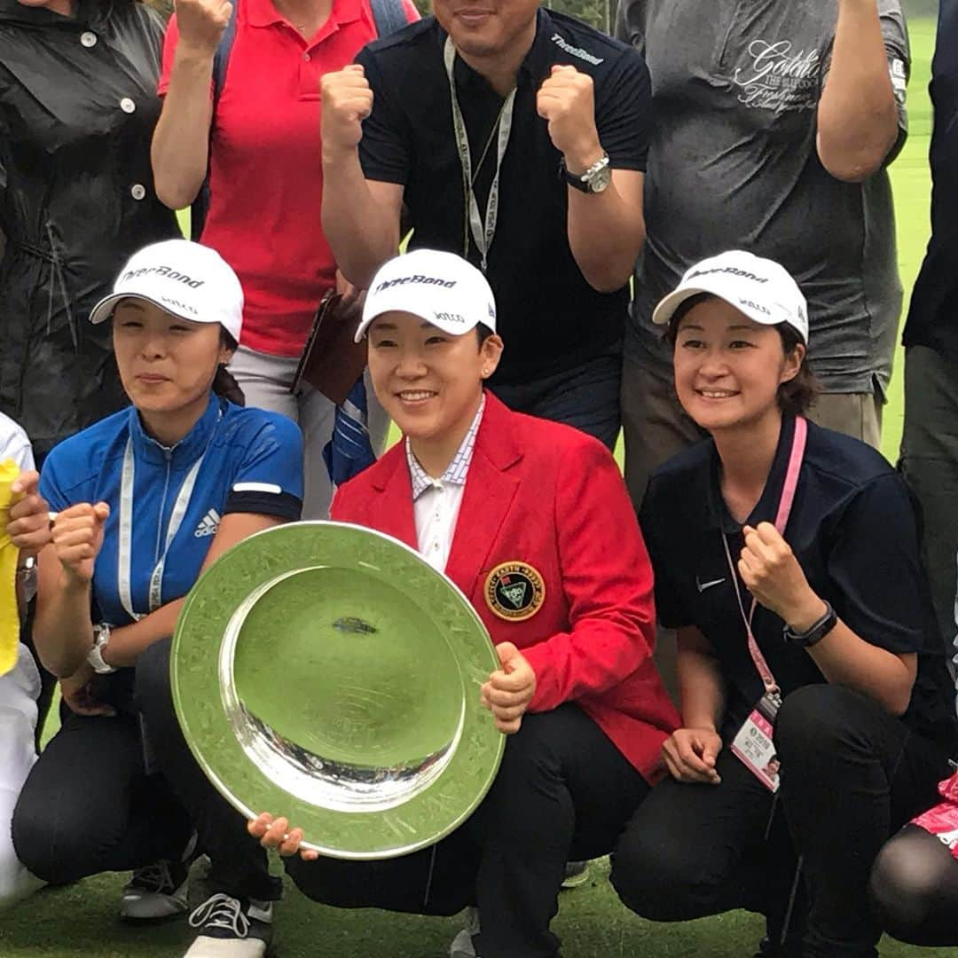 フジテレビゴルフさんのインスタグラム写真 - (フジテレビゴルフInstagram)「#LPGAツアー 第17戦 #アースモンダミンカップ は #申ジエ 選手が通算15アンダーで #完全優勝 🏆🏌️‍♀️ #優勝賞金 3600万を獲得し #賞金ランキング で再びトップに立ちました🏆」6月30日 18時25分 - fujitvgolf