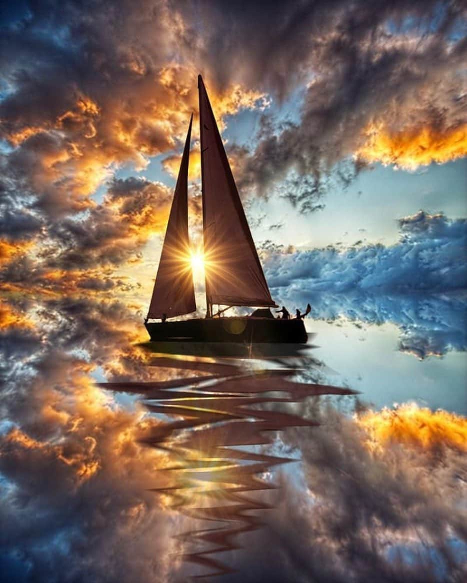 Canon Photographyさんのインスタグラム写真 - (Canon PhotographyInstagram)「Absolutely beautiful shot, where the tones add so much to the image! Anyone here sail?  Photography | @zuckerwatte_1907  #Turkey #sailing #sunset #sunsetlover  #reflection_shotz #beautifulsky #gameoftones」6月30日 18時29分 - cpcollectives