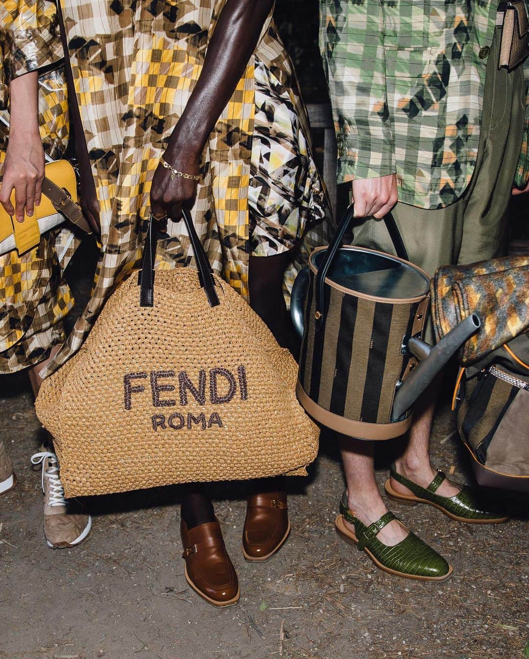 STYLE DU MONDEさんのインスタグラム写真 - (STYLE DU MONDEInstagram)「@fendi men’s ss20 for @voguerunway #mfw #fendi」6月30日 18時47分 - styledumonde