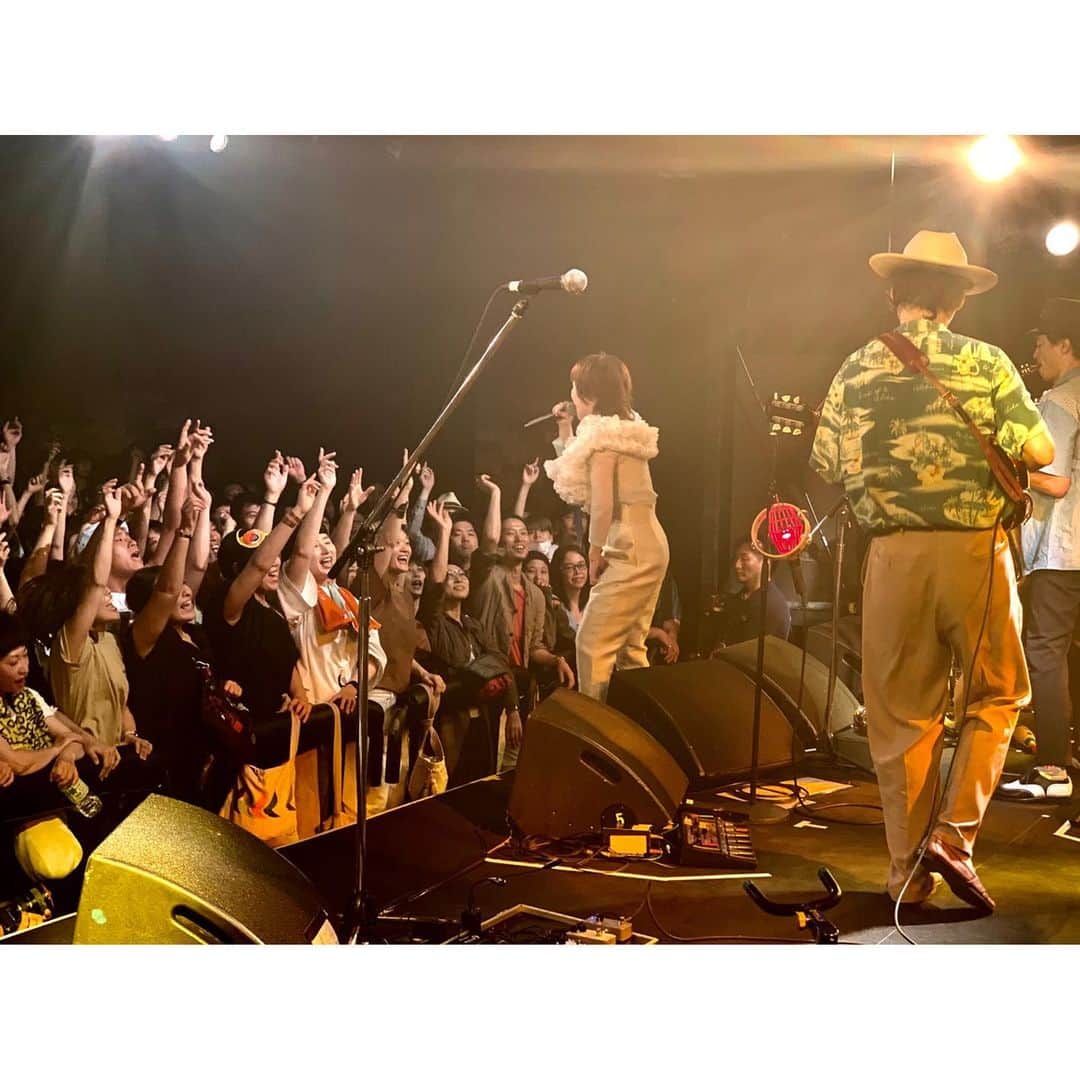 EGO-WRAPPIN'さんのインスタグラム写真 - (EGO-WRAPPIN'Instagram)「昨日は「Nagoya Club Quattro 30th Anniversary “New Direction 2019”」にてペトロールズさんとスペシャルツーマンライブでした！ 最高に楽しかったです！ 満員の中たっぷりライブをさせていただきありがとうございました。 渋谷CLUB QUATTROに続き30周年をお祝いできて光栄です！ 名古屋CLUB QUATTROの皆さん30周年おめでとうございます！ 次回の名古屋でのライブは9/2ワンマンライブlive tour "Dream Baby Dream" をダイアモンドホールにて行います。 是非ご来場ください！  そして、ツアー初日yokohama bay hall公演がいよいよあと3日を切りました！ ご来場される方は是非是非楽しみにしていてください！  #egowrappin #エゴラッピン #名古屋 #clubquattro #30th #anniversary #ペトロールズ #DreamBabyDream #livetour #初日 #yokohamabayhall #横浜」6月30日 18時59分 - egowrappin_official