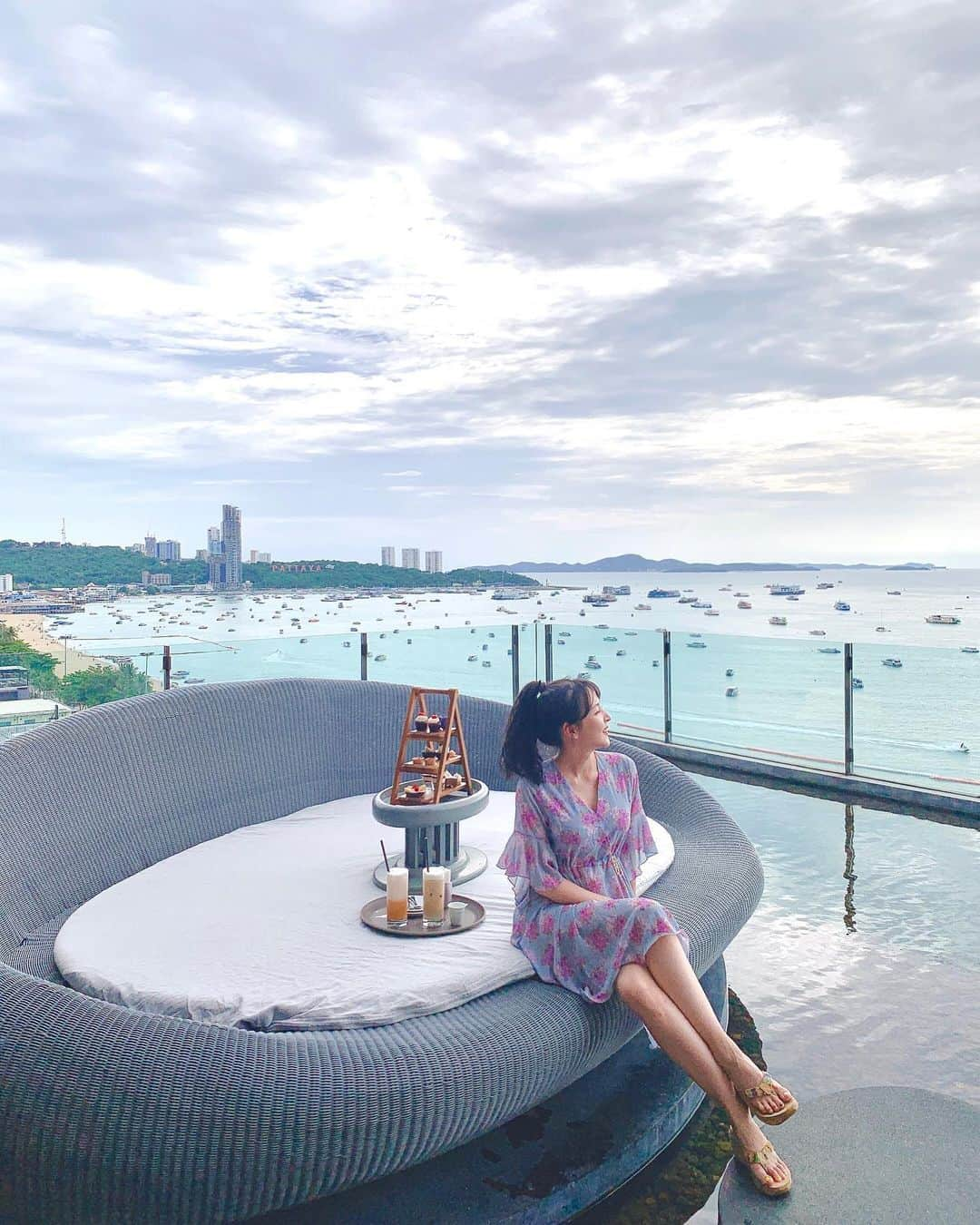 ユジョン さんのインスタグラム写真 - (ユジョン Instagram)「보정 1도 안했는데 #인생샷 #Hiltonhotel #pattaya」6月30日 19時27分 - yuding92