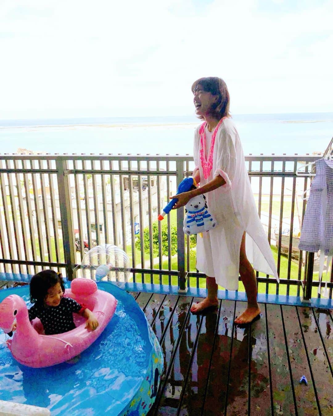 廣瀬規子さんのインスタグラム写真 - (廣瀬規子Instagram)「誰が1番楽しんでるって？？ * 🤫🤫🤫🤫🤫 * #沖縄 #okinawa #大人も子供も楽しもう」6月30日 19時27分 - noriko_style