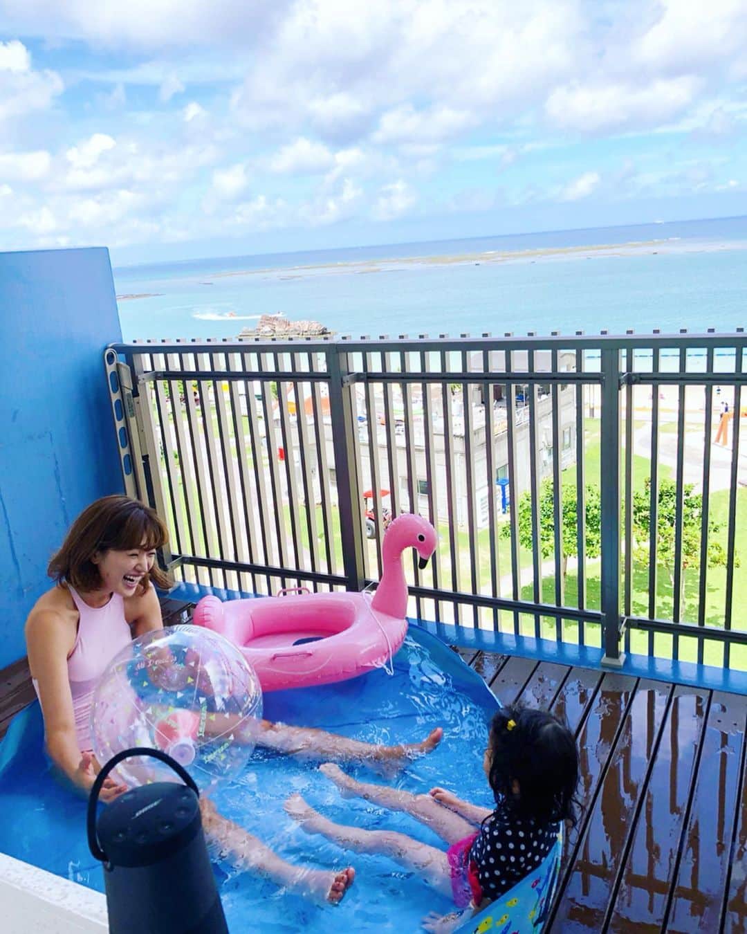 廣瀬規子のインスタグラム：「誰が1番楽しんでるって？？ * 🤫🤫🤫🤫🤫 * #沖縄 #okinawa #大人も子供も楽しもう」