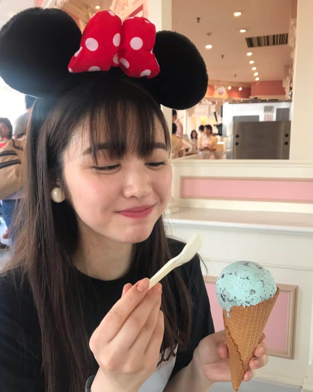 鎮西寿々歌さんのインスタグラム写真 - (鎮西寿々歌Instagram)「私に美味しいものを与えるとこうなります #disneyland」6月30日 20時15分 - tarasuzuka24