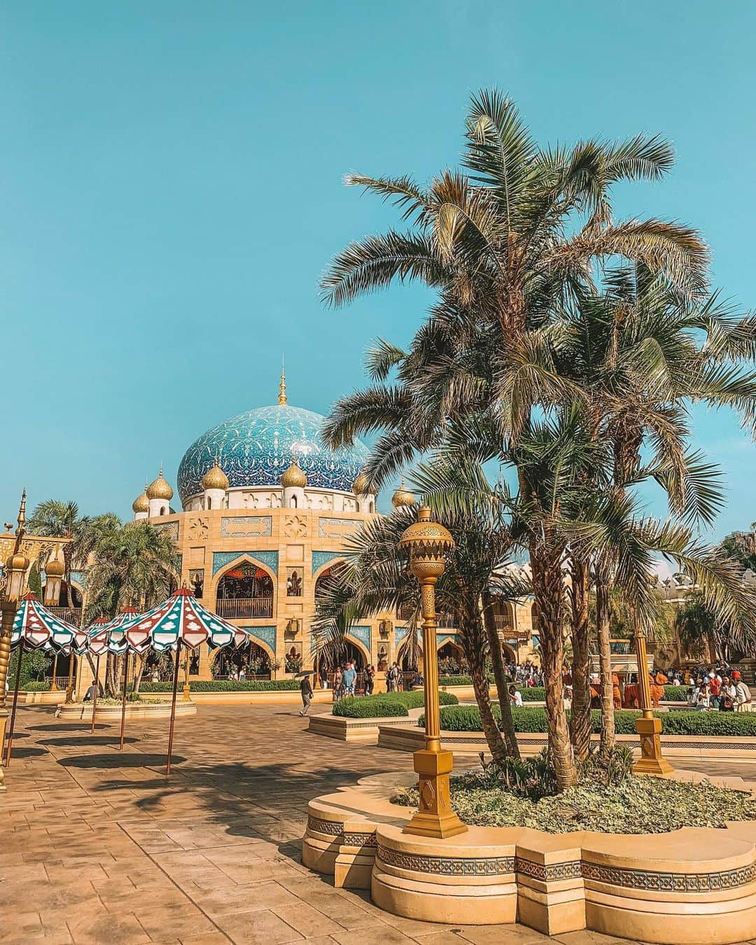 のインスタグラム：「ㅤㅤㅤㅤㅤㅤㅤㅤㅤㅤㅤㅤㅤ Arabian Coast🕌🌴💜 ㅤㅤㅤㅤㅤㅤㅤㅤㅤㅤㅤㅤㅤ アラビアンコースト🧞‍♂️ この前ストーリーであげた ロックスクリーンで 一番人気だった2枚📷 ㅤㅤㅤㅤㅤㅤㅤㅤㅤㅤㅤㅤㅤ ――――――――――――― ㅤㅤㅤㅤㅤㅤㅤㅤㅤㅤㅤㅤㅤ ㅤㅤㅤㅤㅤㅤㅤㅤㅤㅤㅤㅤㅤ 🗺 #日本 #japan  ㅤㅤㅤㅤㅤㅤㅤㅤㅤㅤㅤㅤㅤ 📍#TDS #tokyodisneysea #ディズニーシー  ㅤㅤㅤㅤㅤㅤㅤㅤㅤㅤㅤㅤㅤ ――――――――――――― ㅤㅤㅤㅤㅤㅤㅤㅤㅤㅤㅤㅤㅤ」