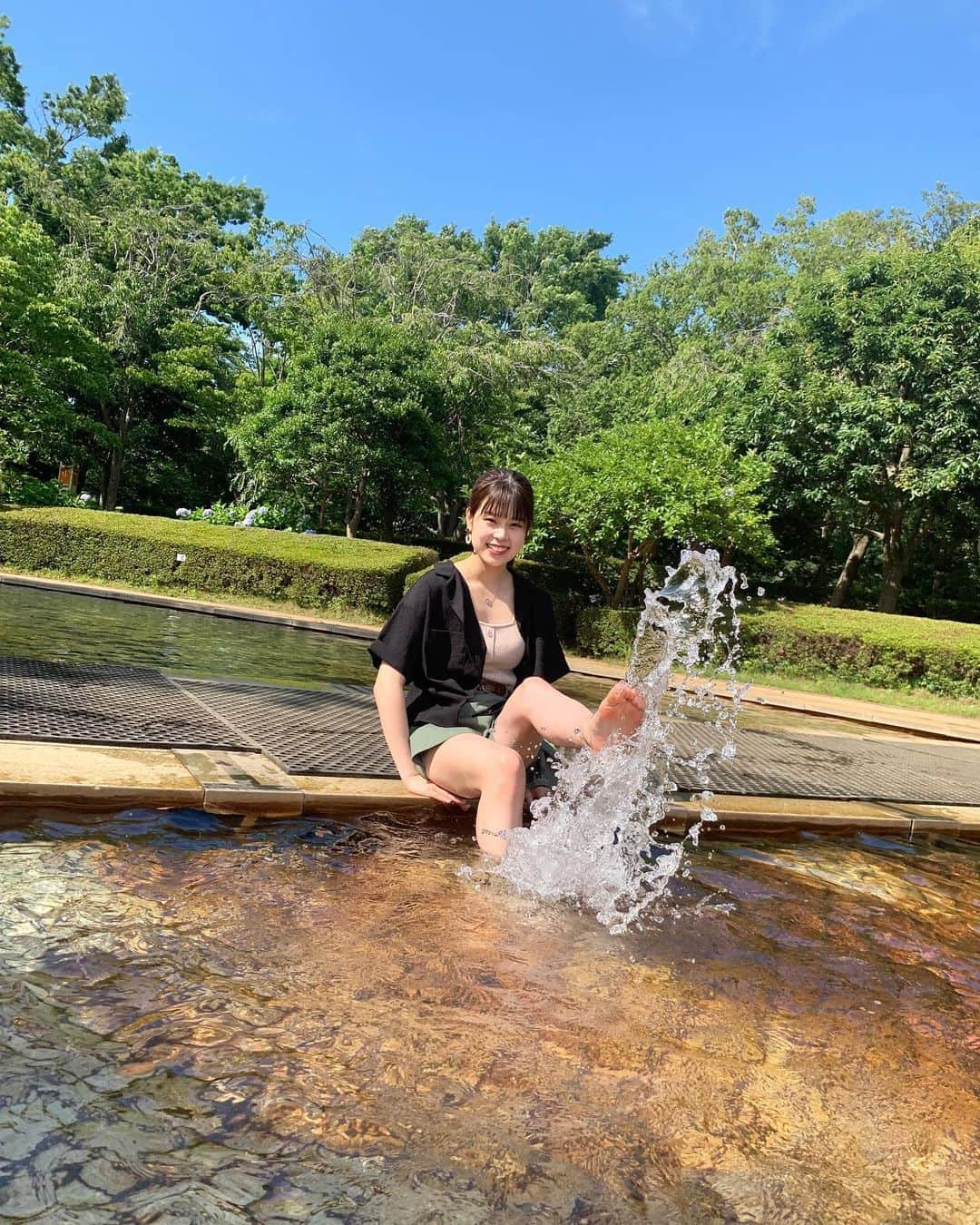 吉川七瀬さんのインスタグラム写真 - (吉川七瀬Instagram)「アンデルセン公園その2 お子ちゃまたちに紛れて水遊び✌️ めちゃ気持ちよかた〜！ 最高〜！子供に戻りたい。。 #アンデルセン公園」6月30日 20時43分 - yoshikawa_nanase