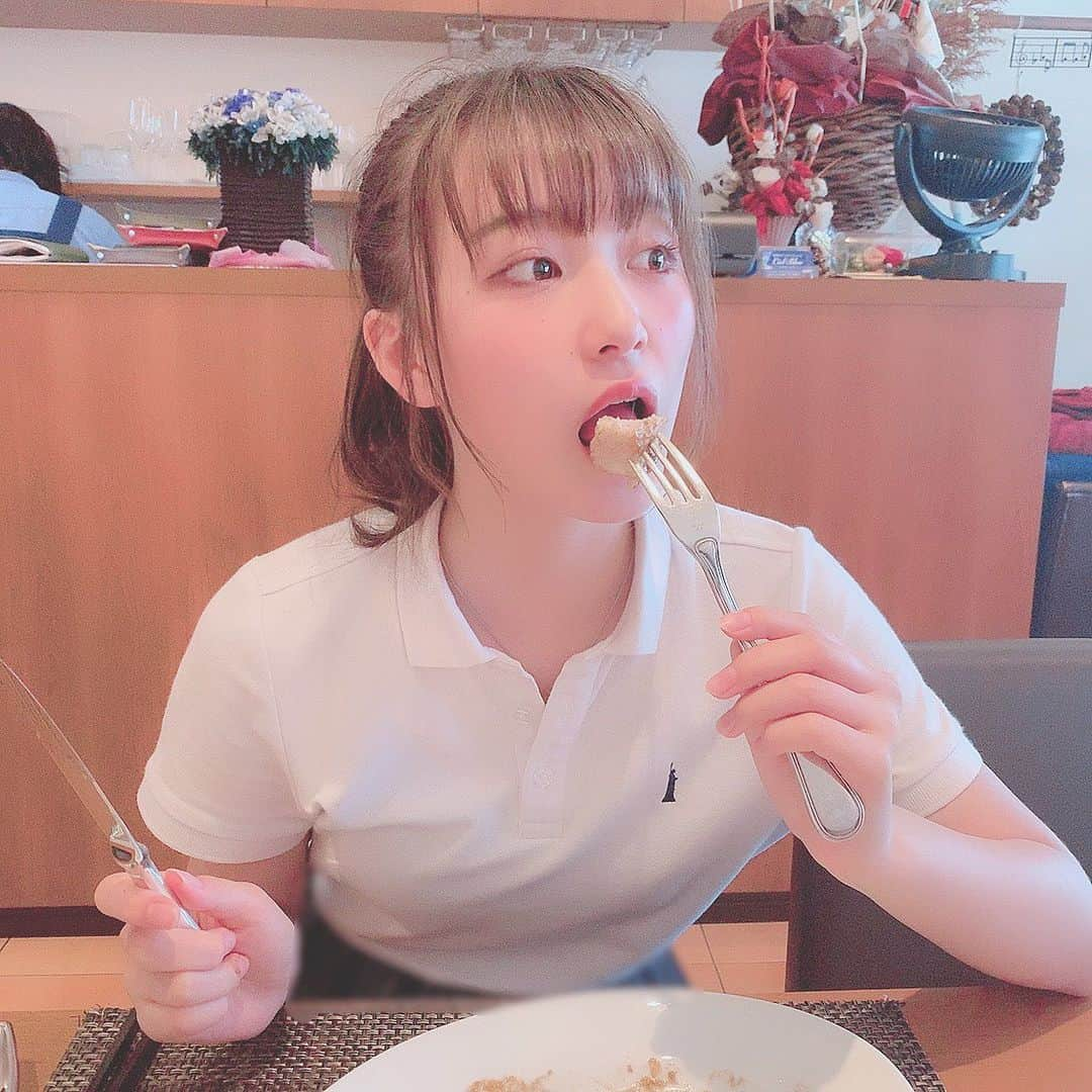 遠藤みゆさんのインスタグラム写真 - (遠藤みゆInstagram)「ままとランチday🍴 . 久々にたくさん話せて美味しくて幸せでした❤︎ . あんなに野菜嫌いだったのに紫色のカリフラワーとかも食べれちゃうようになったよ！！！ . #lunch #with #mother #野菜 #食べれるようになったよ #成長 #だね  #お洒落 #みゆふーど」6月30日 20時44分 - endoomiyu