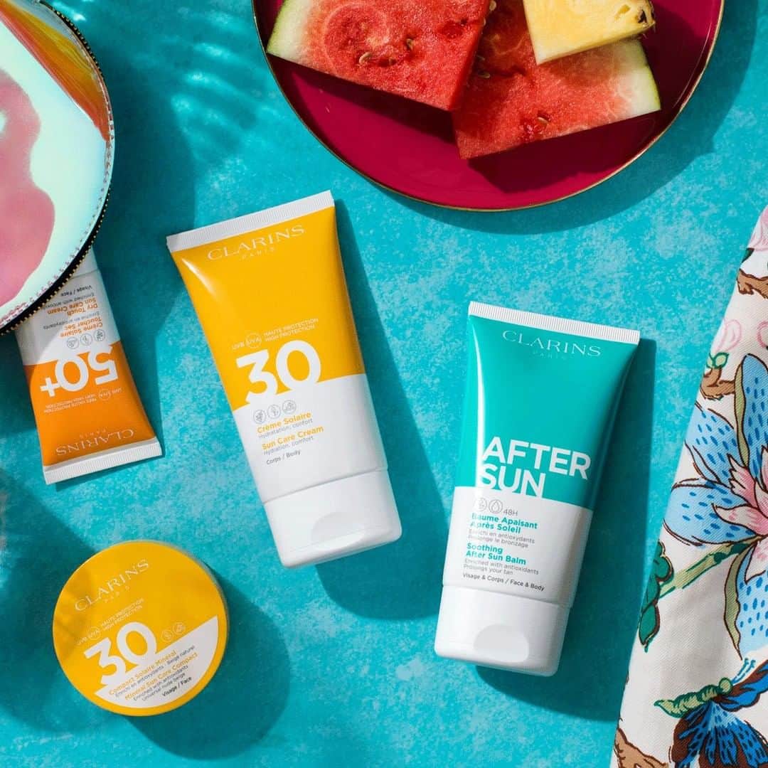 ClarinsUKさんのインスタグラム写真 - (ClarinsUKInstagram)「Are you protecting your skin this summer? #ClarinsSunCare #ItsAllAboutYou」6月30日 21時00分 - clarinsuk