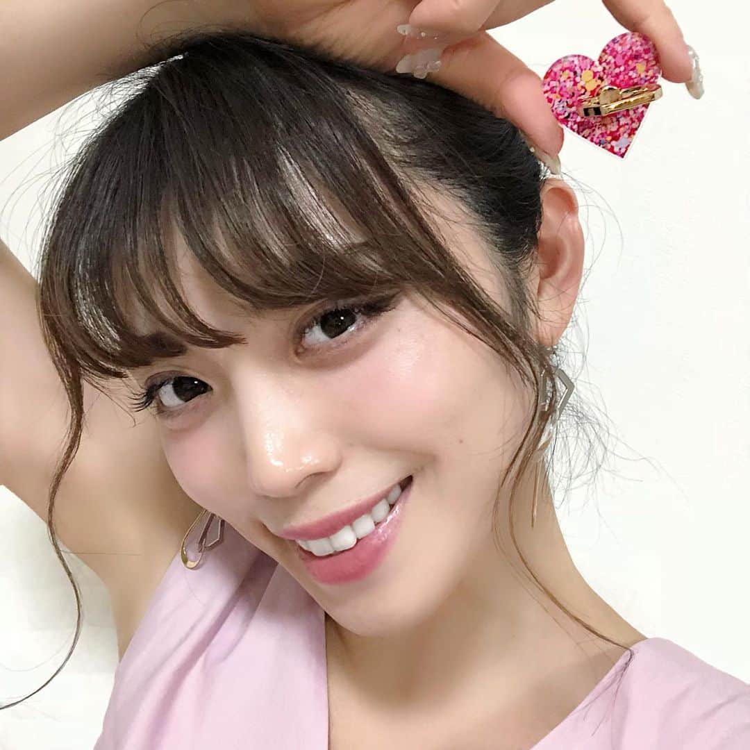 渡辺 さあやさんのインスタグラム写真 - (渡辺 さあやInstagram)「6月15日(土) 京阪モール2Fにオープンした 《NENEME!》のスマホリングGETしたよん✨ . そしてお得情報👇 @neneme_official の インスタグラム公式アカウントを フォローして画面をスタッフに見せると 先着100名様にノベルティをプレゼント💜💛💜 . お近くの方は是非行ってみてくださいね😆 .  #neneme #pr #お洒落さんと繋がりたい #オシャレさんと繋がりたい #おしゃれさんと繋がりたい #スマホリング #小物 #雑貨 #プチプラ雑貨 #韓国雑貨 #プチプラ」6月30日 21時07分 - saaya_love